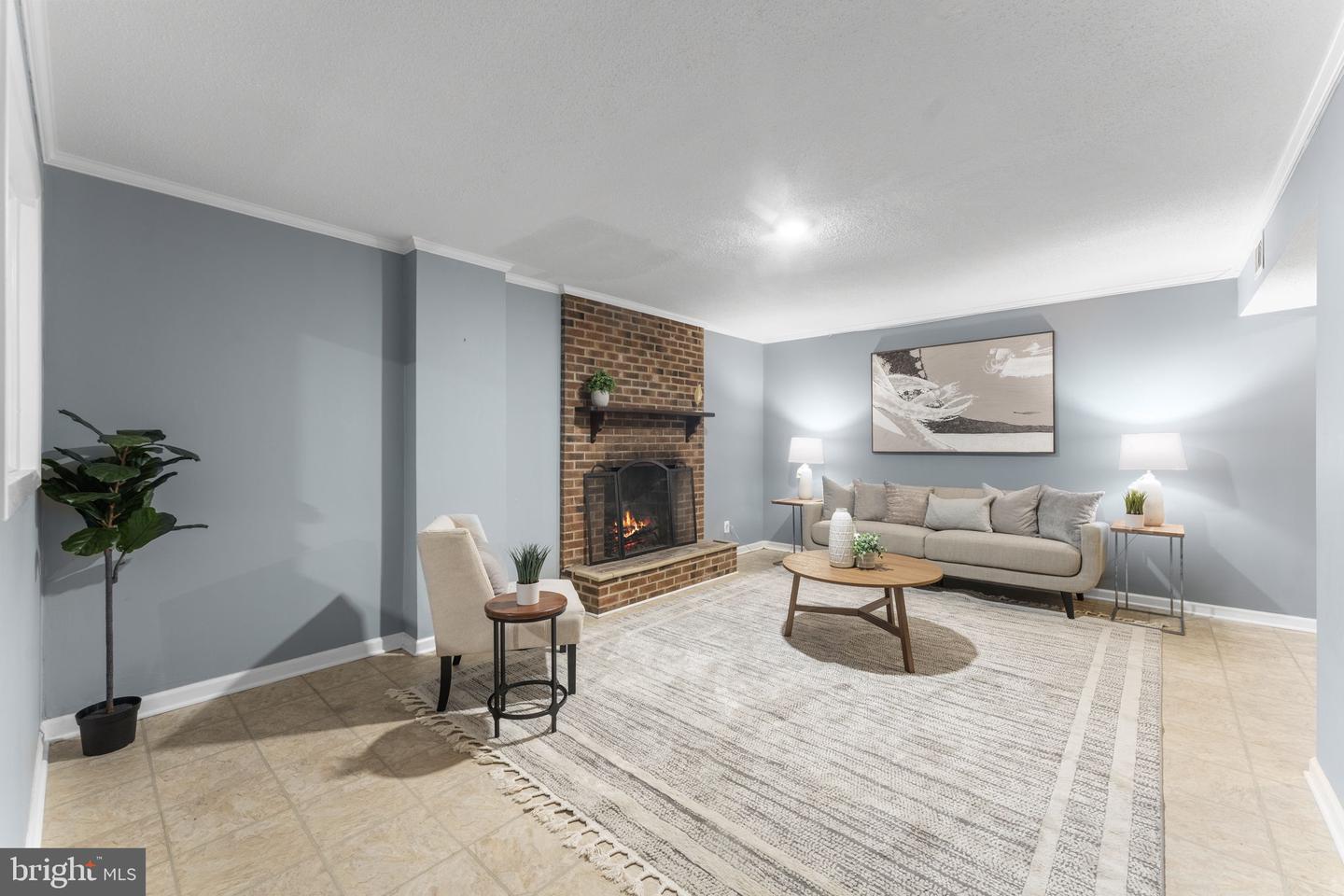 14710 Bentley Sq