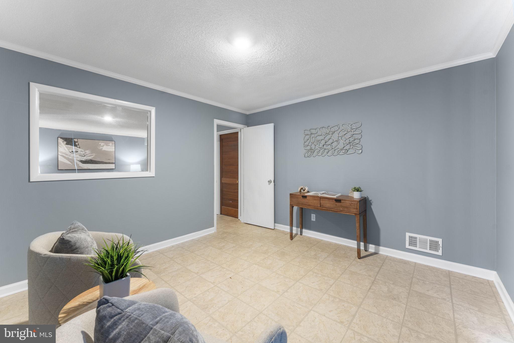14710 Bentley Sq
