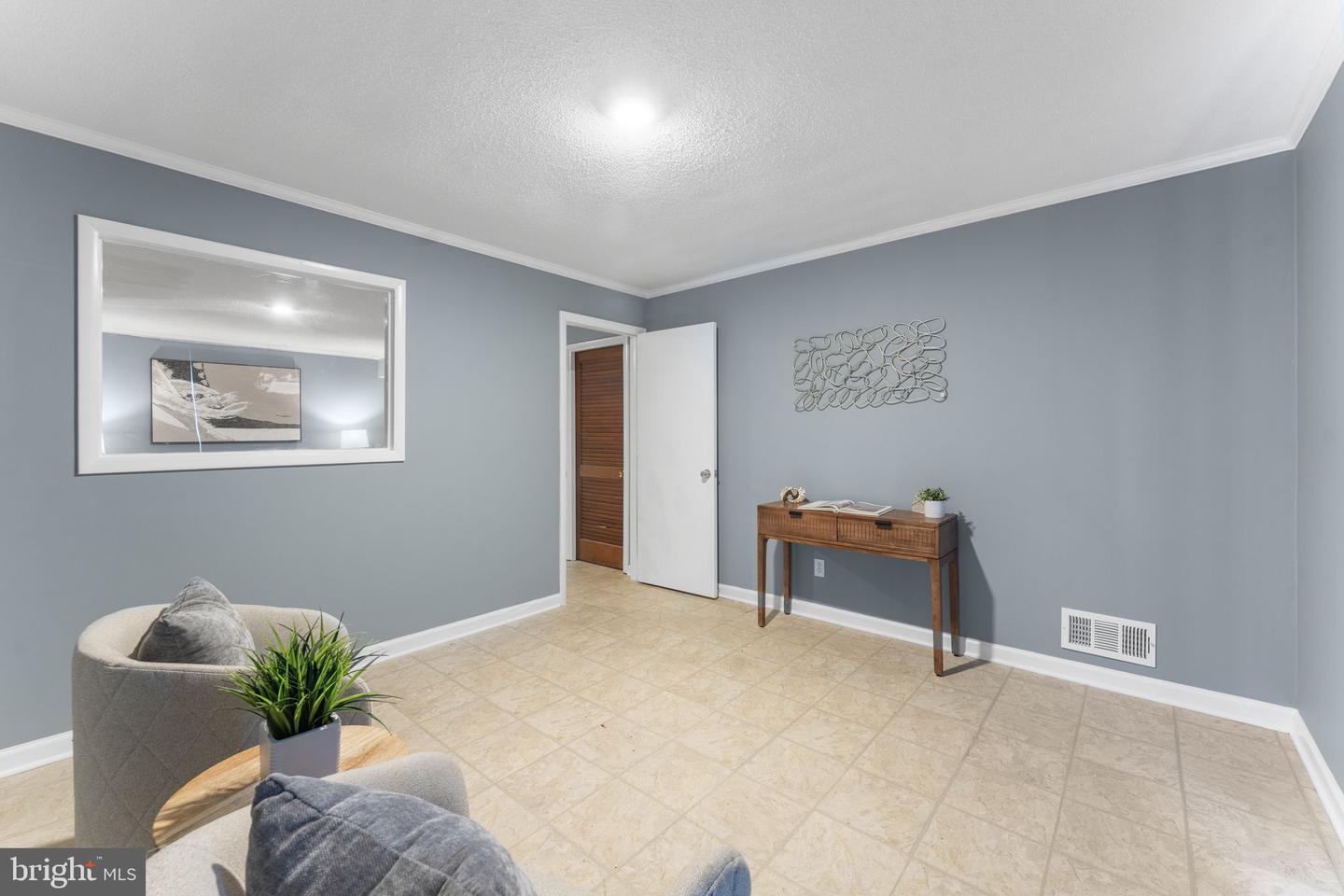 14710 Bentley Sq