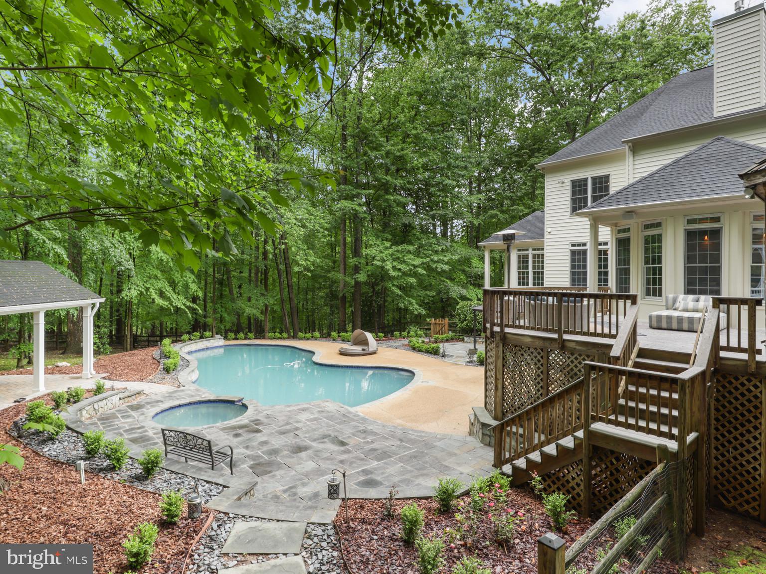 8197 COTTAGE ROSE COURT