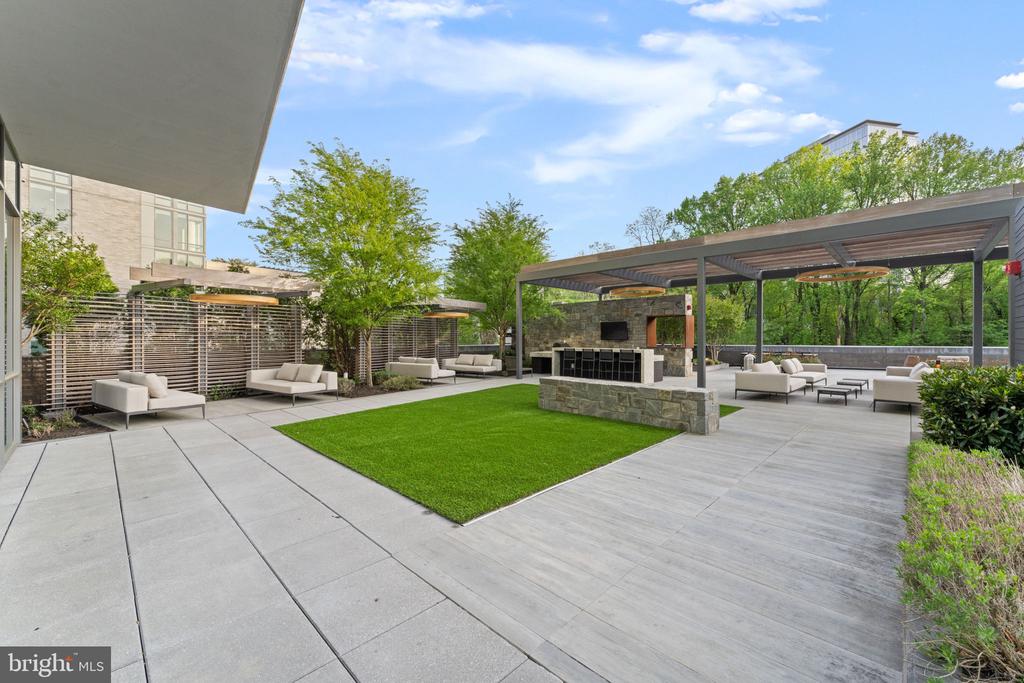 7887 JONES BRANCH DRIVE Unit: 1503