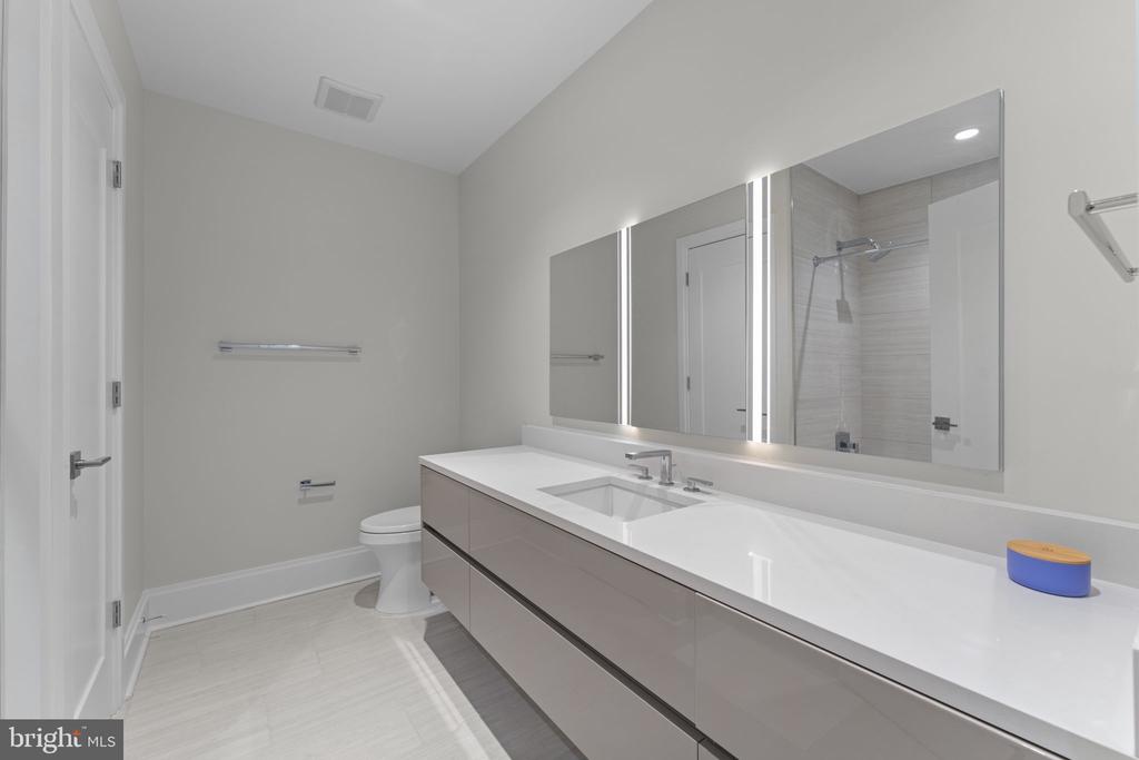 7887 JONES BRANCH DRIVE Unit: 1503