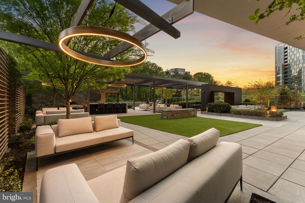 7887 JONES BRANCH DRIVE Unit: 1503