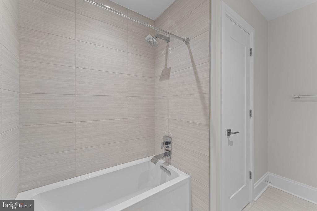 7887 JONES BRANCH DRIVE Unit: 1503
