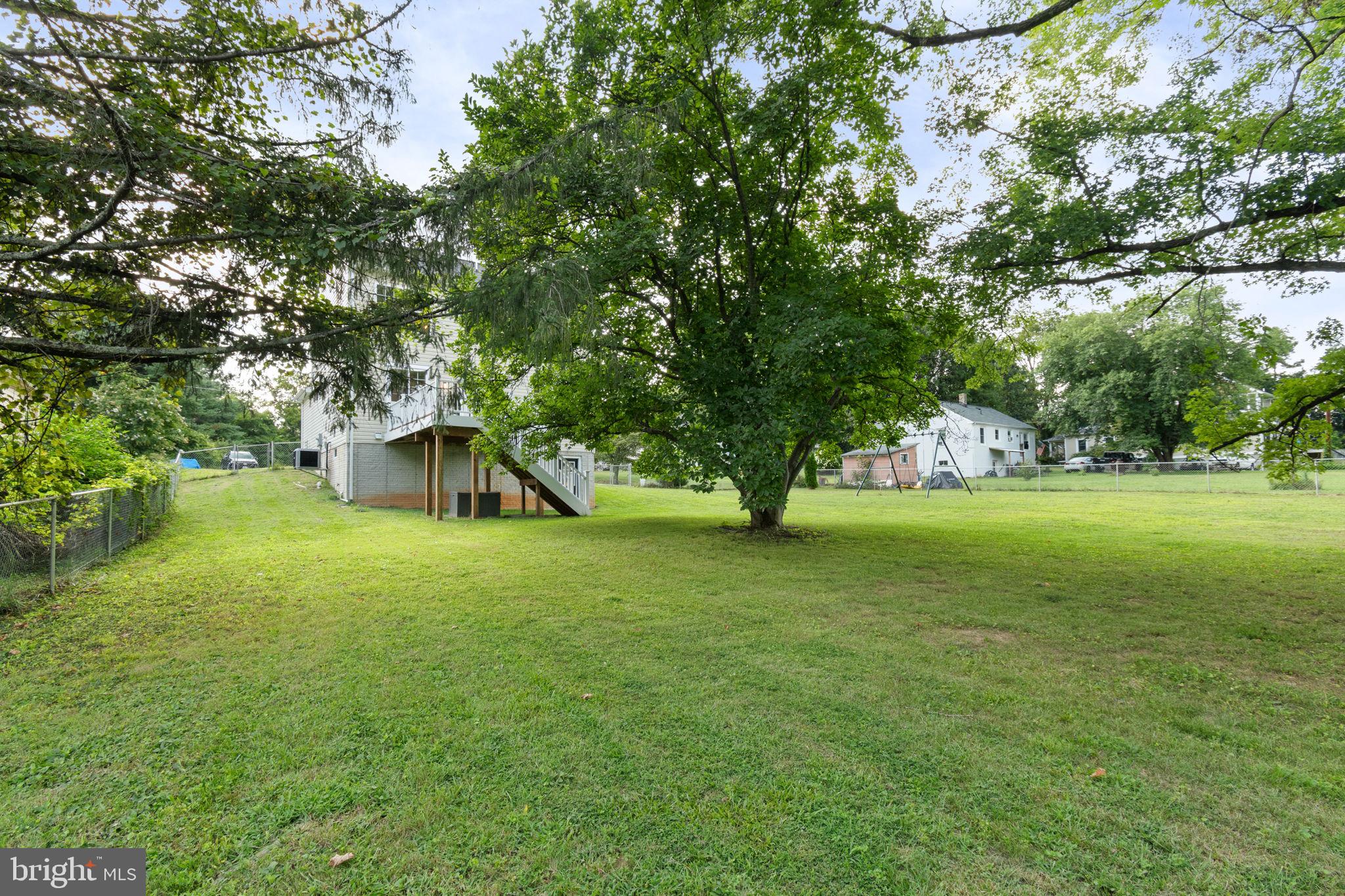 14 S LOCUST STREET