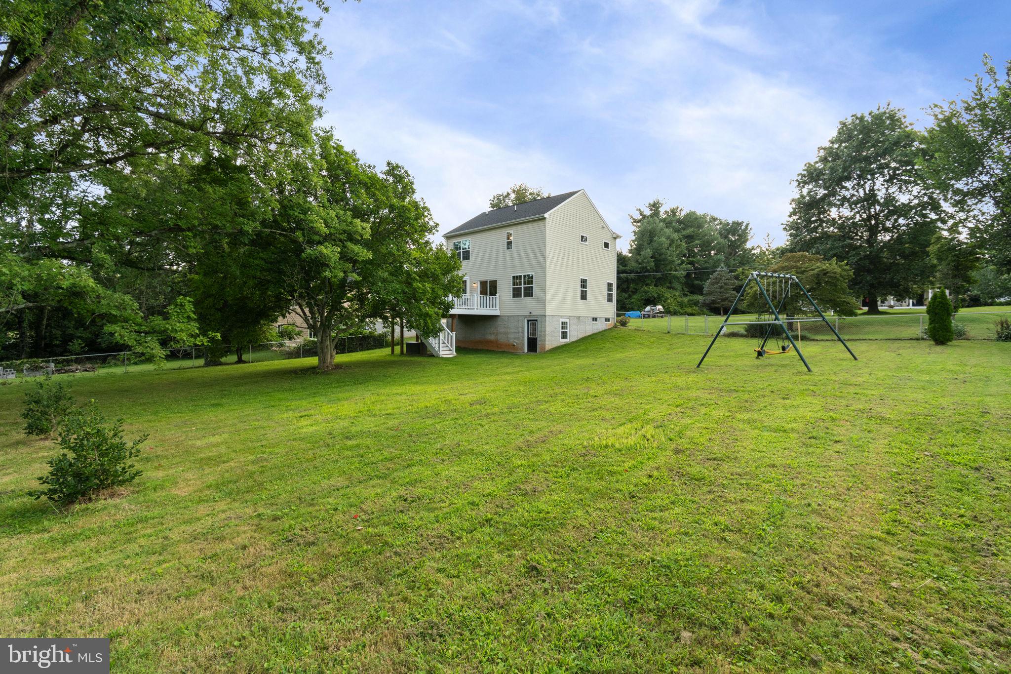 14 S LOCUST STREET