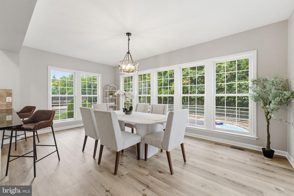 43909 CHURCHILL GLEN DRIVE