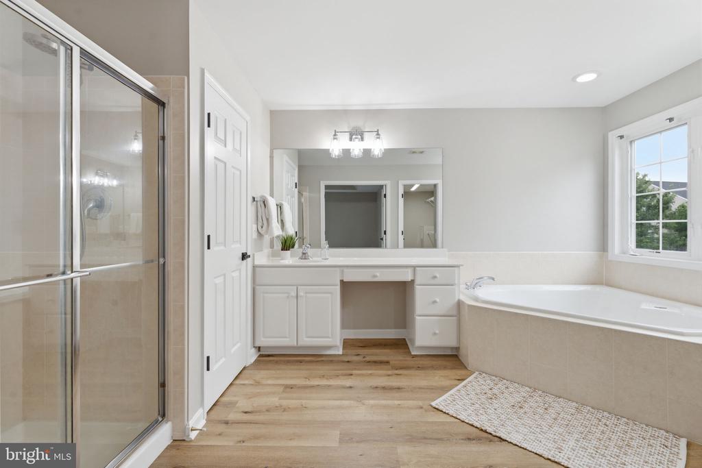 43909 CHURCHILL GLEN DRIVE