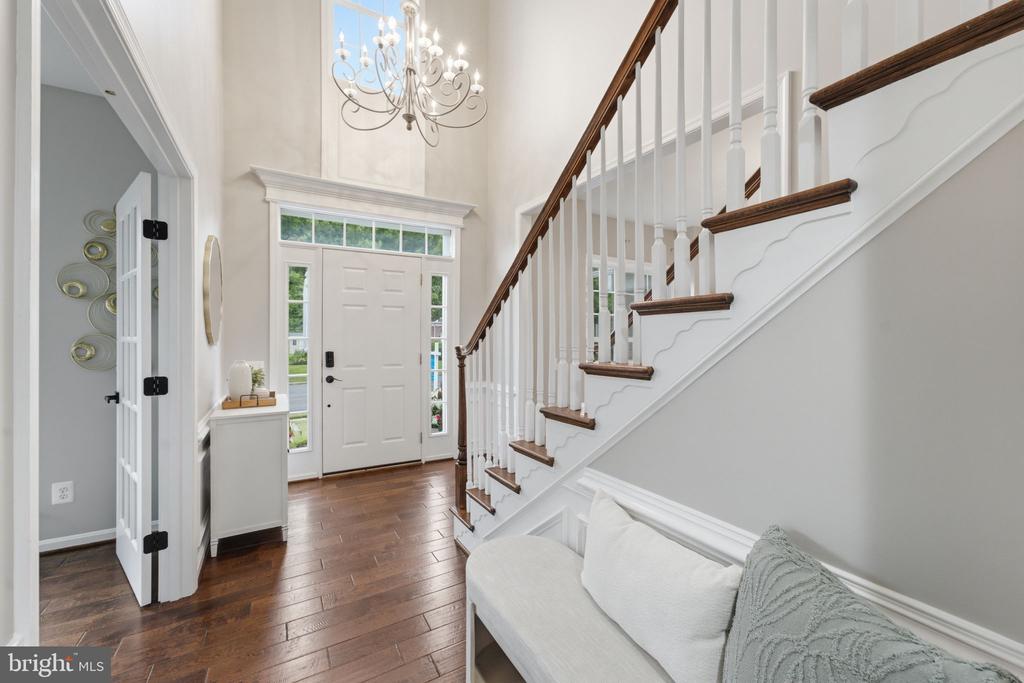 43909 CHURCHILL GLEN DRIVE