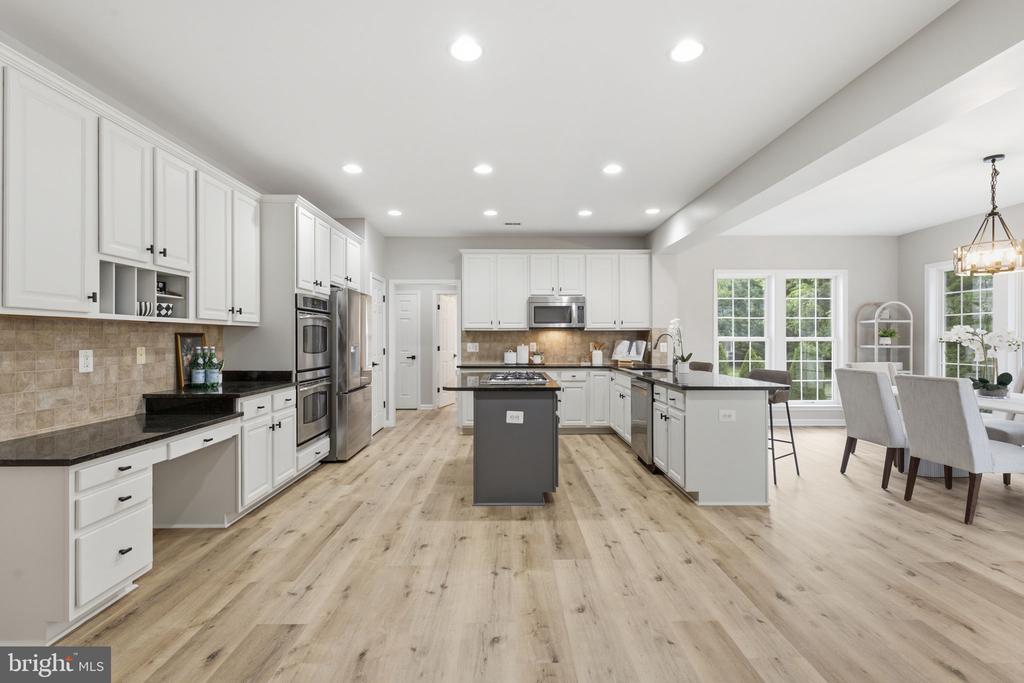 43909 CHURCHILL GLEN DRIVE