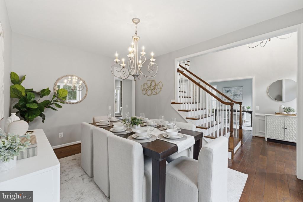 43909 CHURCHILL GLEN DRIVE