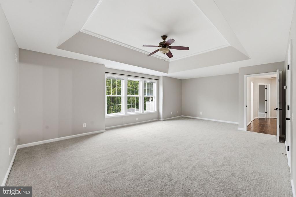 43909 CHURCHILL GLEN DRIVE