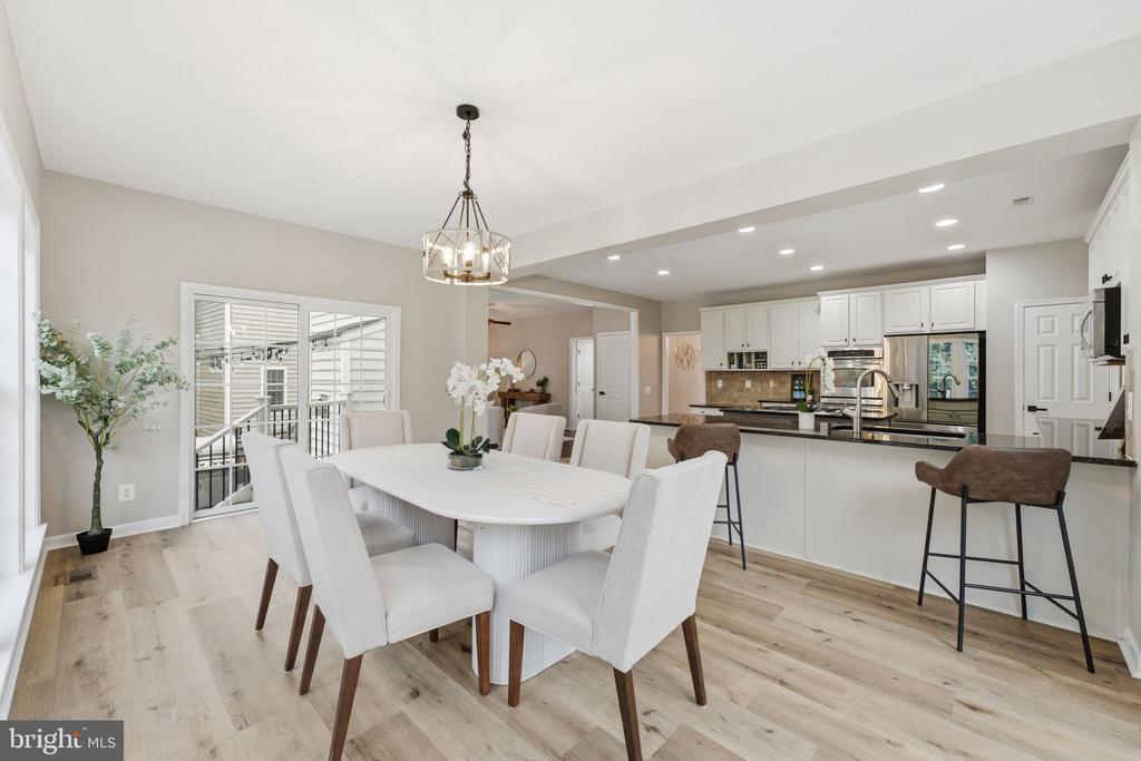 43909 CHURCHILL GLEN DRIVE