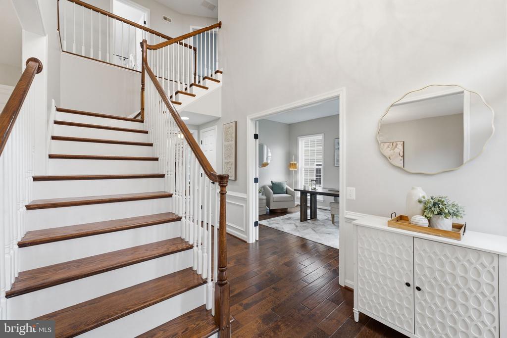43909 CHURCHILL GLEN DRIVE