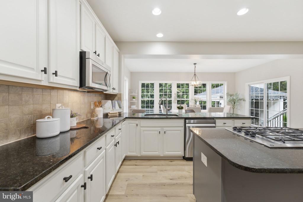 43909 CHURCHILL GLEN DRIVE