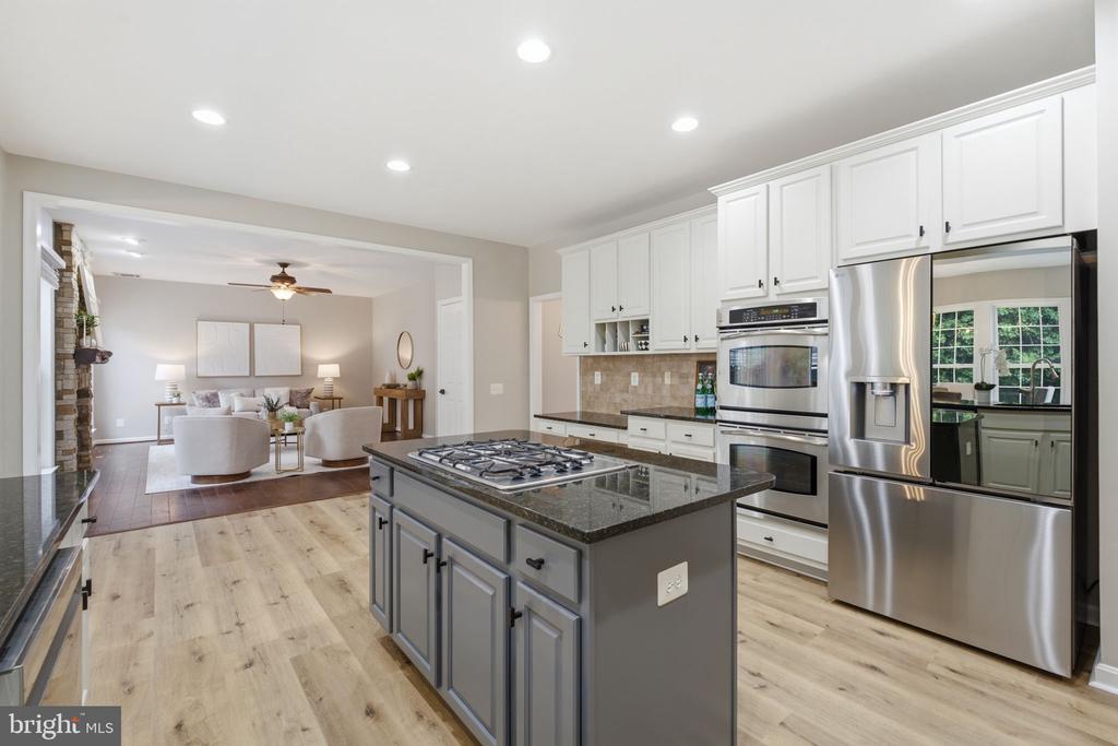 43909 CHURCHILL GLEN DRIVE