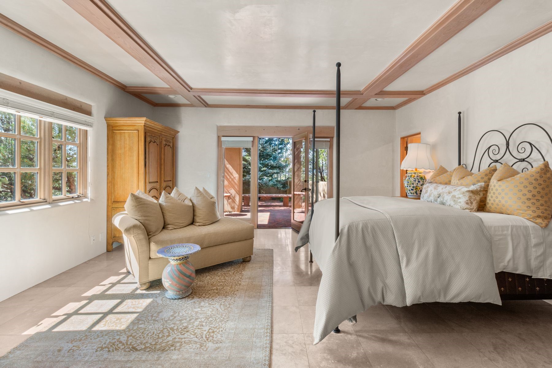 1420 Canada del Sur