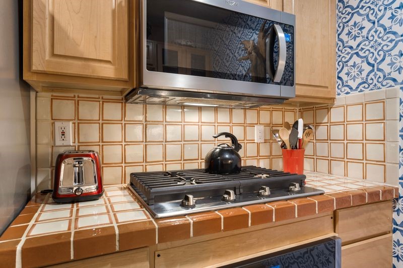 211 Rosario Unit 13
