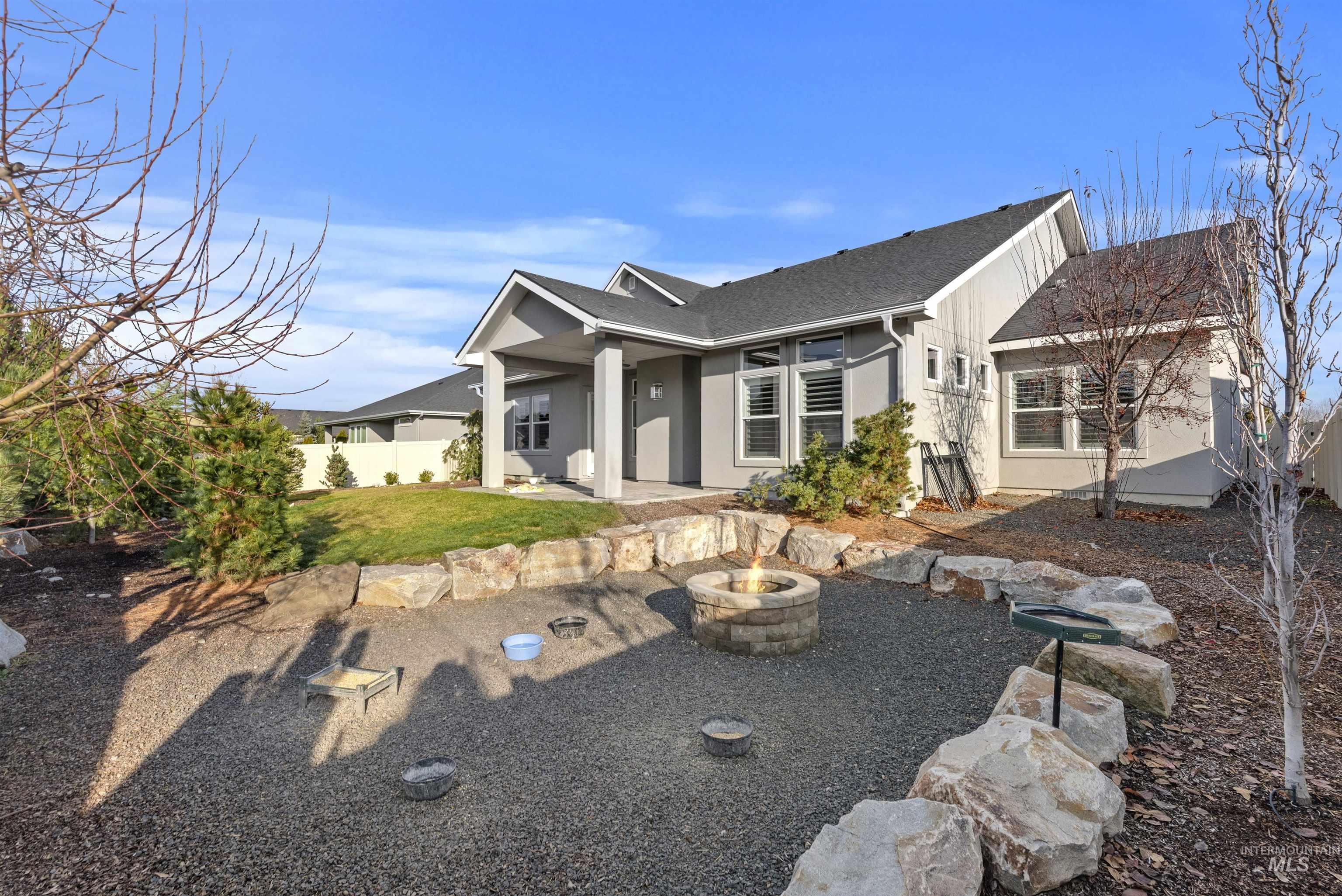 1173 N Racing Water Way