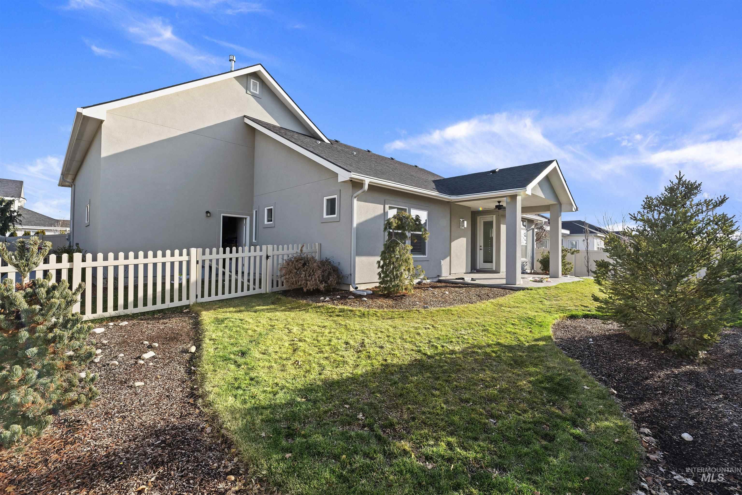 1173 N Racing Water Way