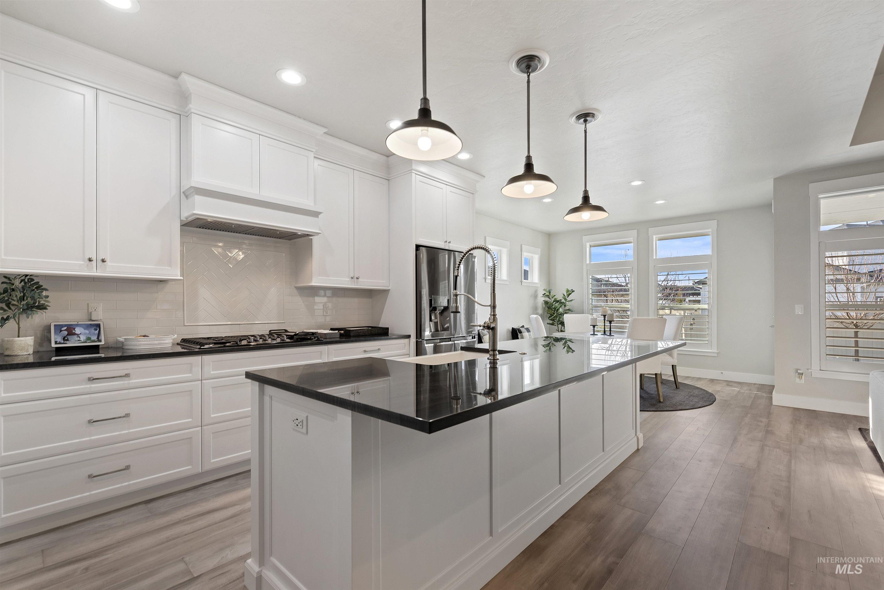 1173 N Racing Water Way