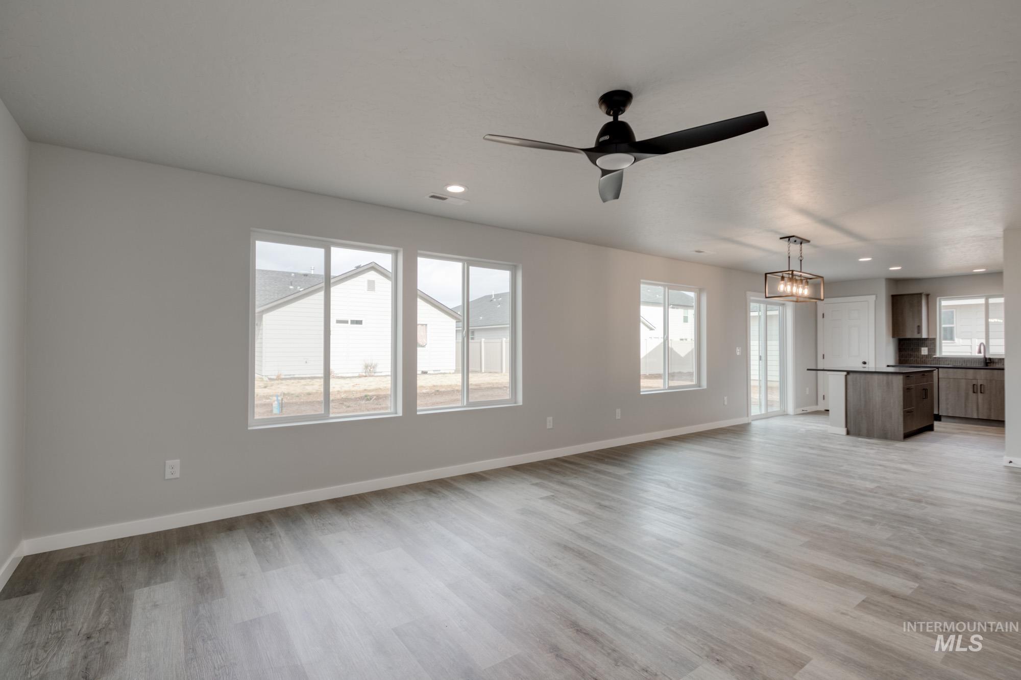 11087 W Trailheights Dr