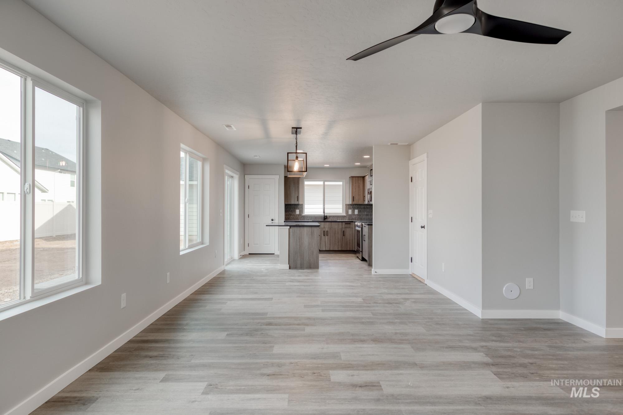 11087 W Trailheights Dr