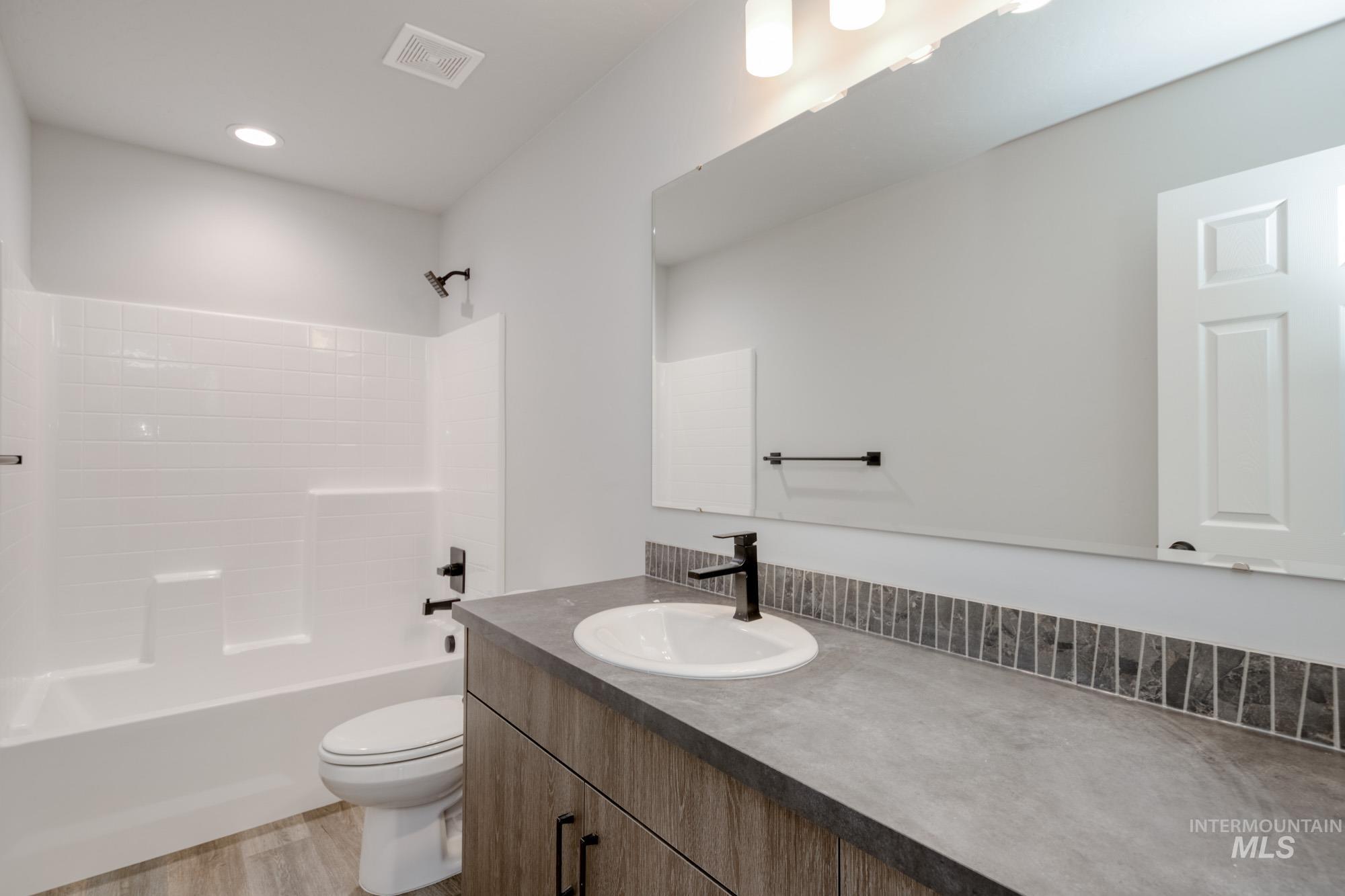 11087 W Trailheights Dr