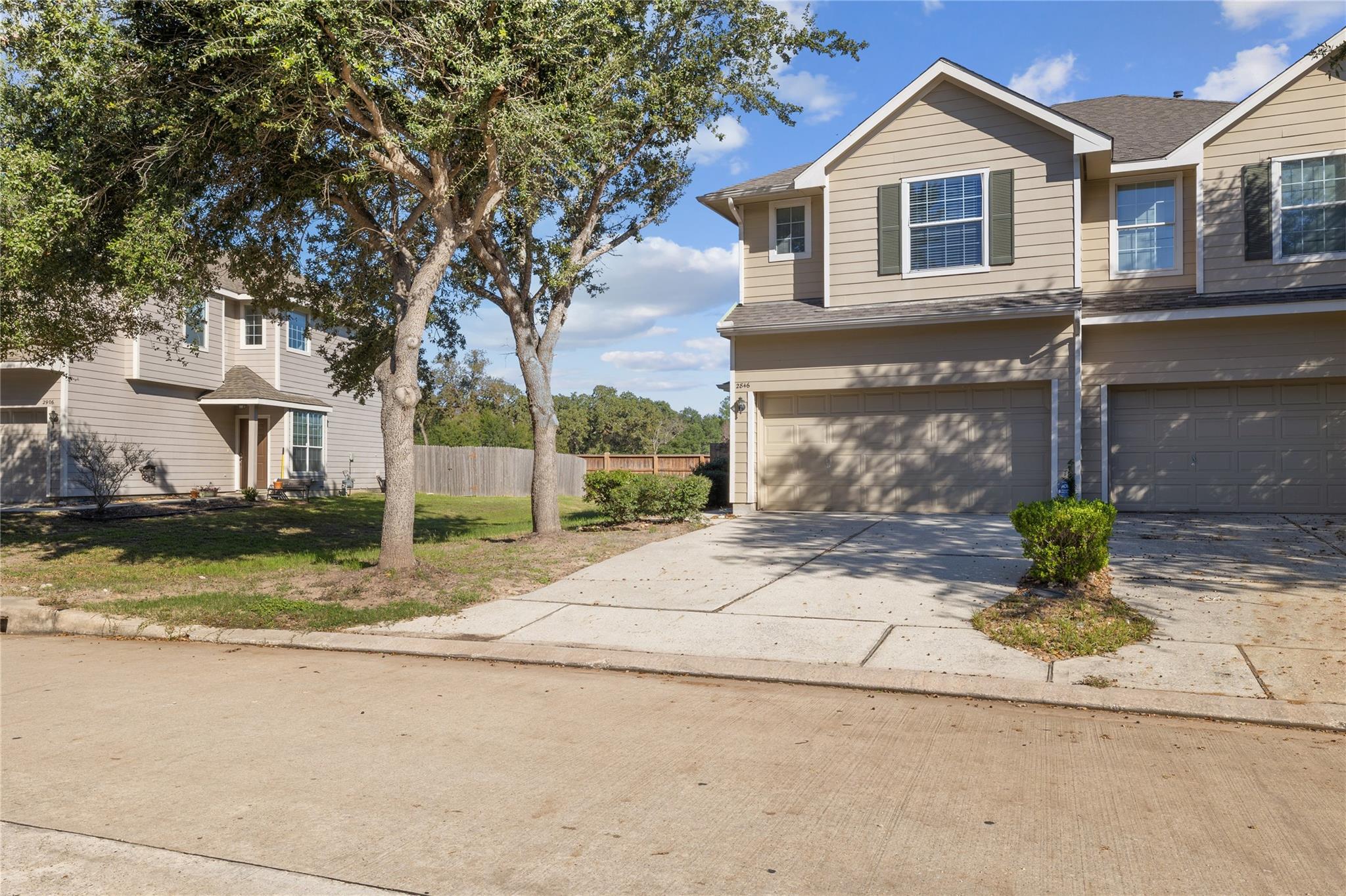 2846 Loganberry Park Lane