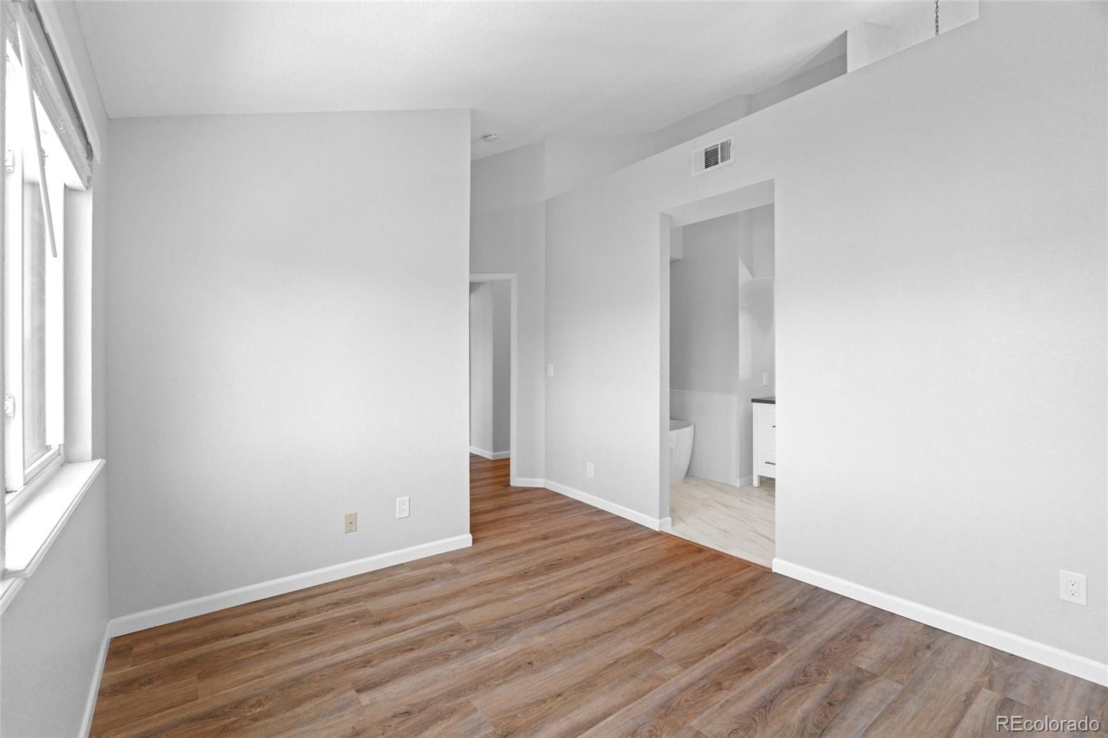 6001 S Yosemite Street Unit: J301