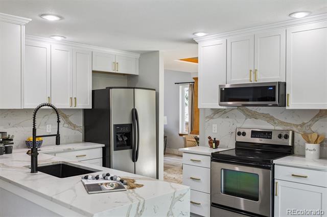 16642 Autumn Rock Cove