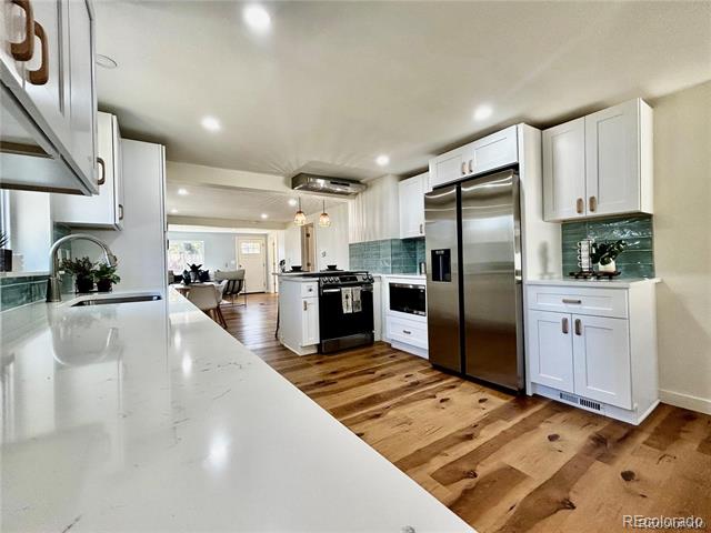 601 W Layton Avenue