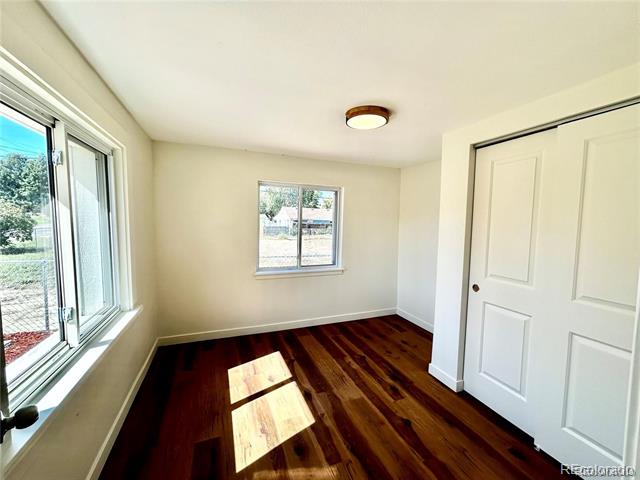 601 W Layton Avenue