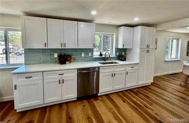 601 W Layton Avenue
