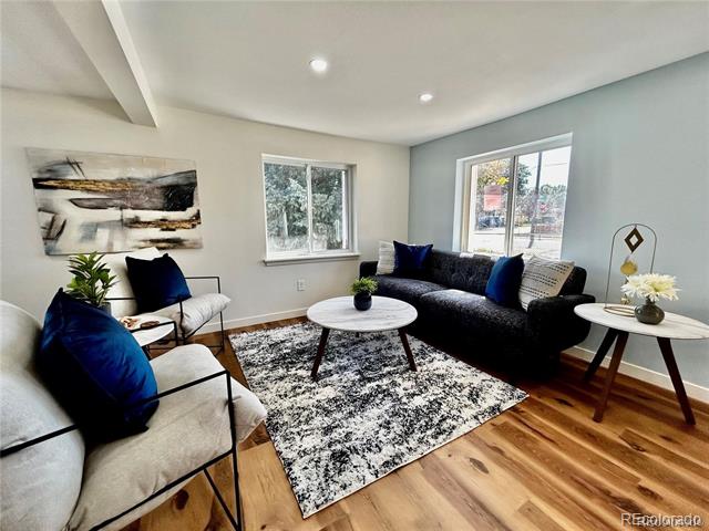601 W Layton Avenue