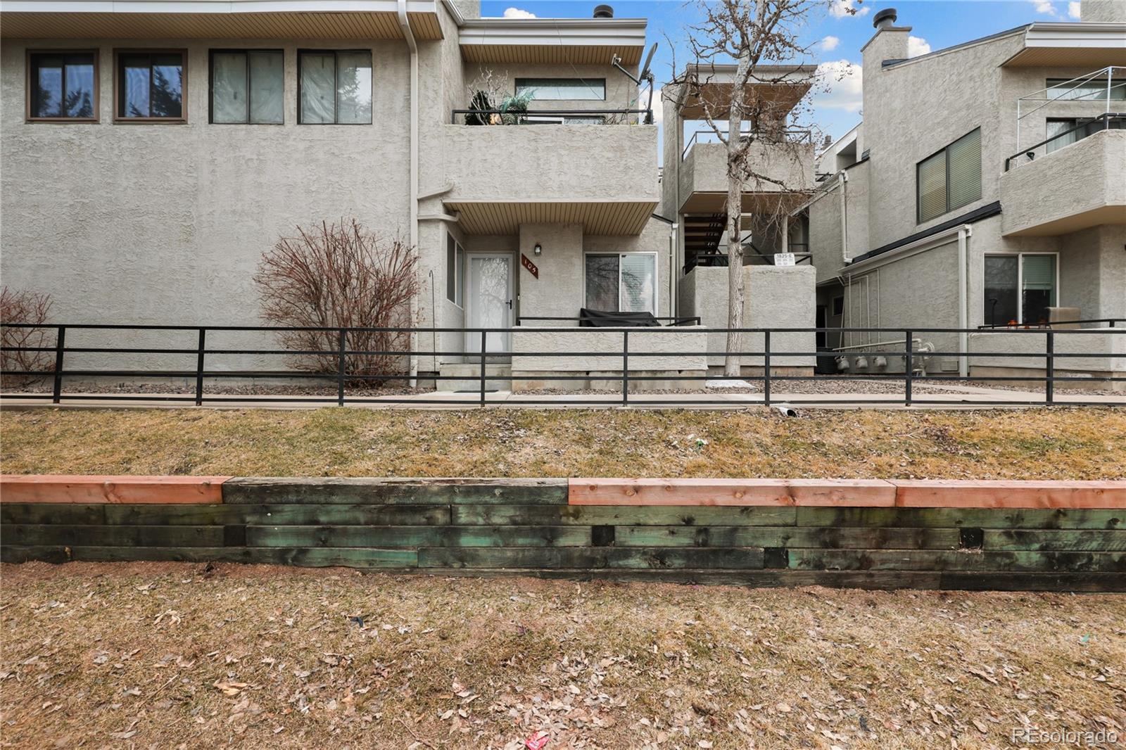 1825 Kendall Street Unit: 105