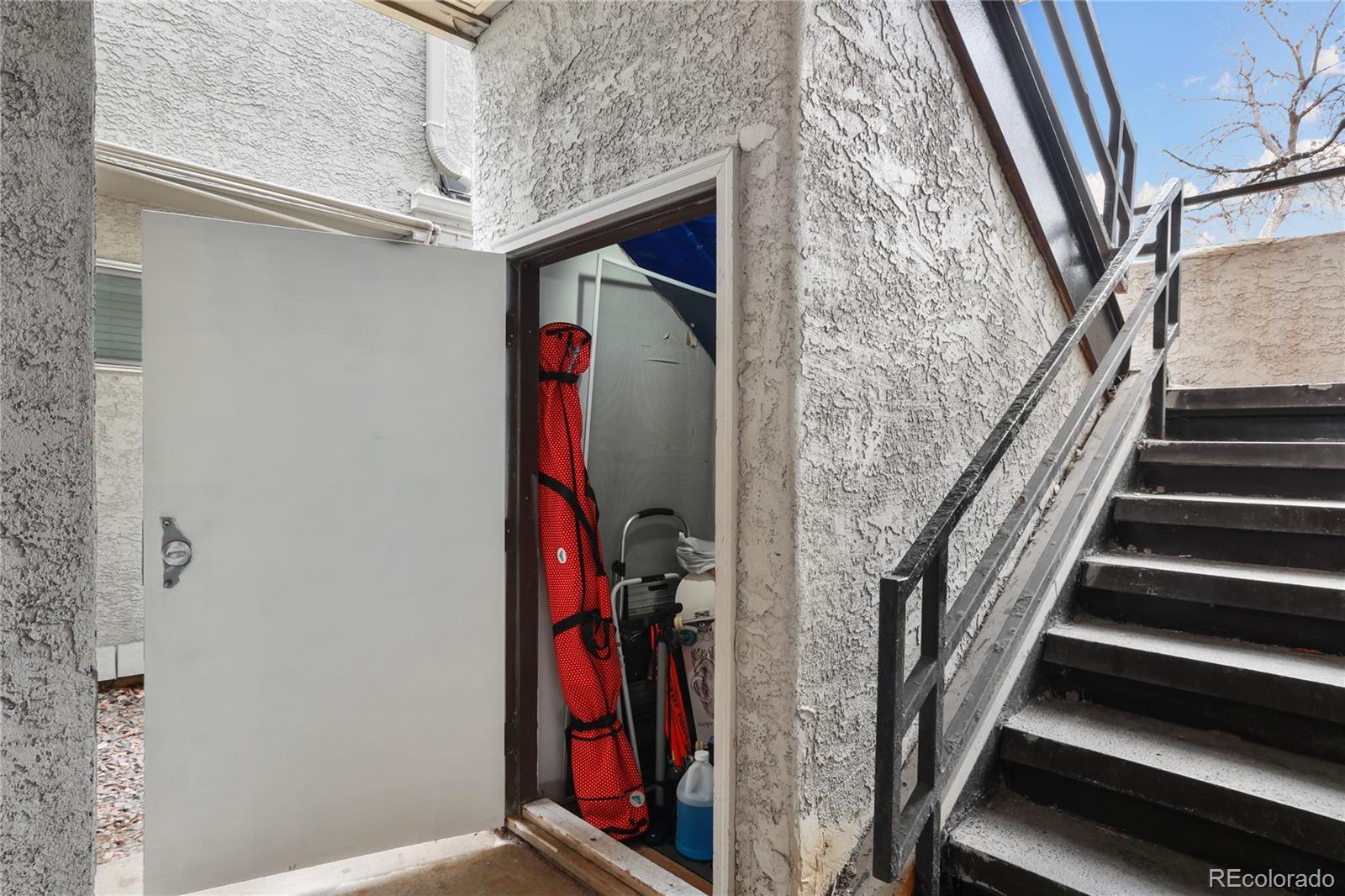 1825 Kendall Street Unit: 105