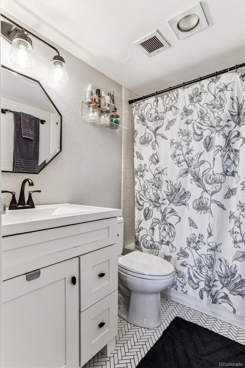 909 N Lafayette Street Unit: 603
