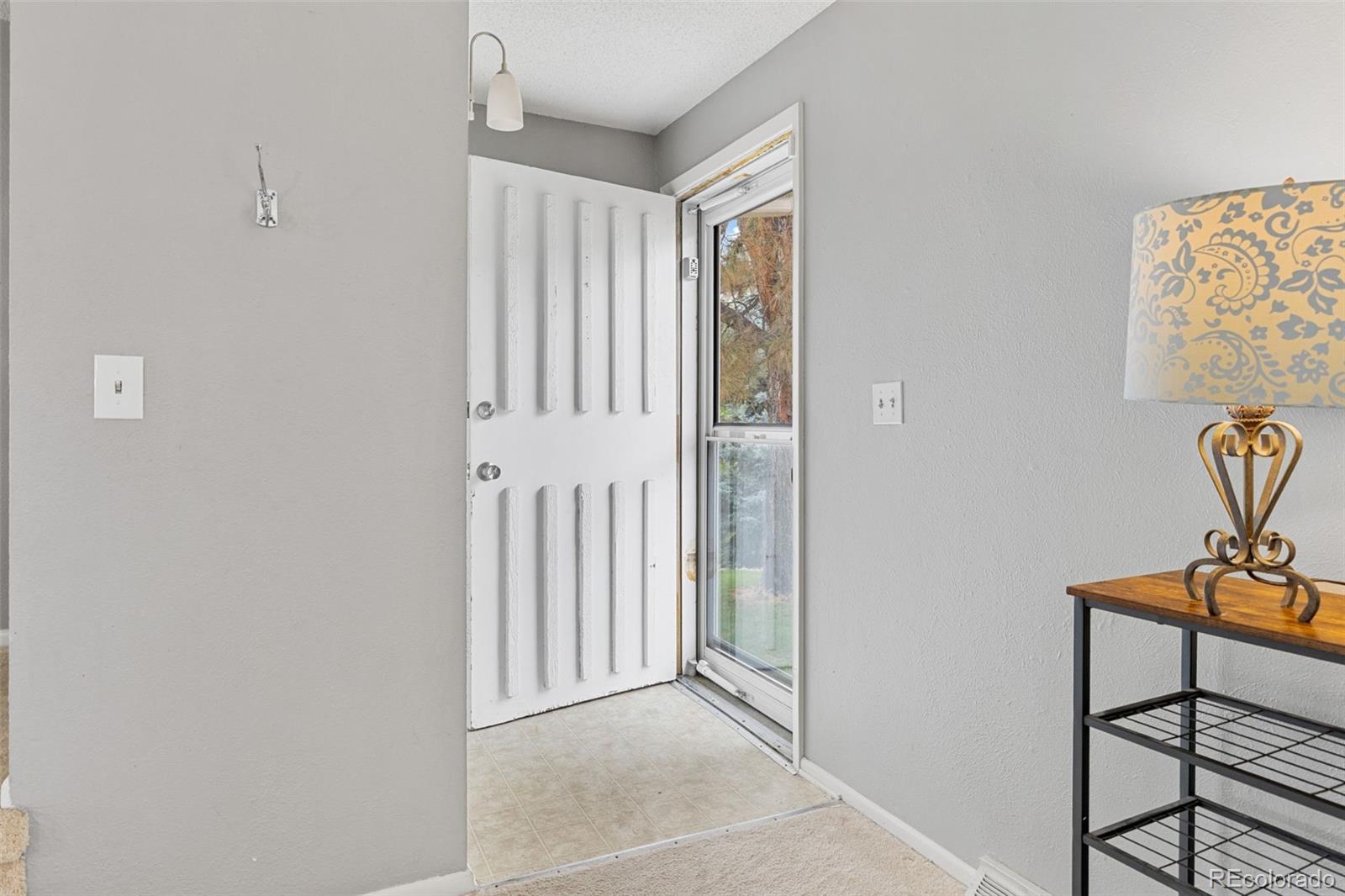 4216 E Maplewood Way