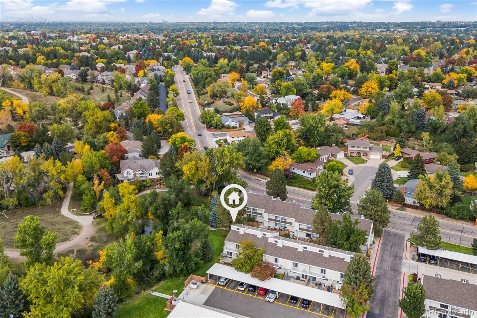 4216 E Maplewood Way