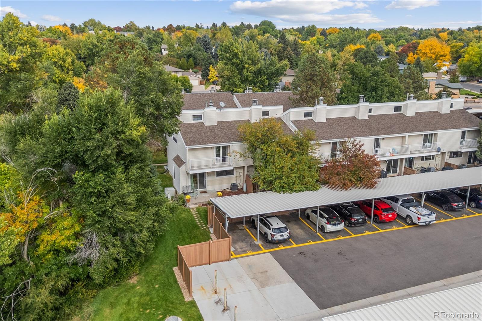 4216 E Maplewood Way