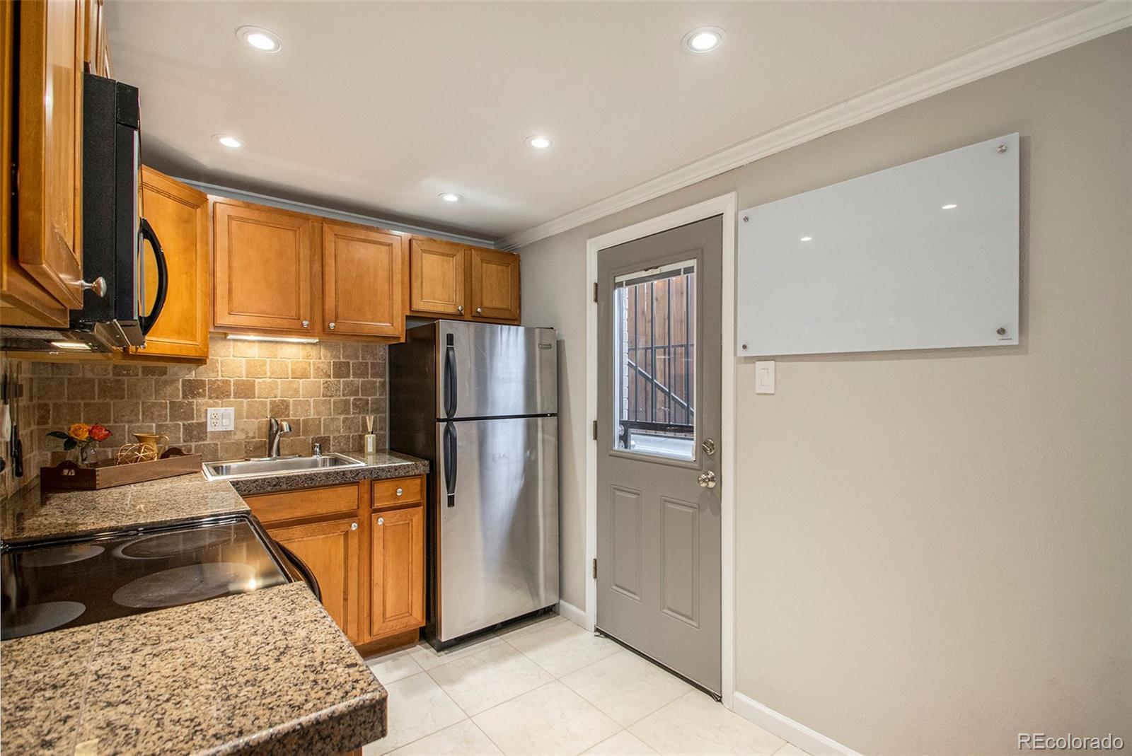 1327 Steele Street Unit: 103