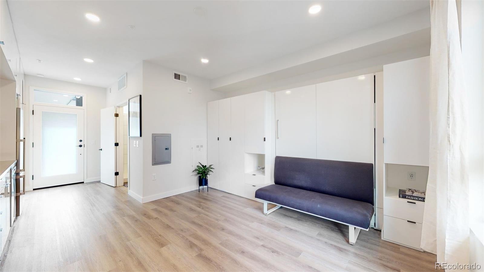 2120 N Downing Street Unit: 208