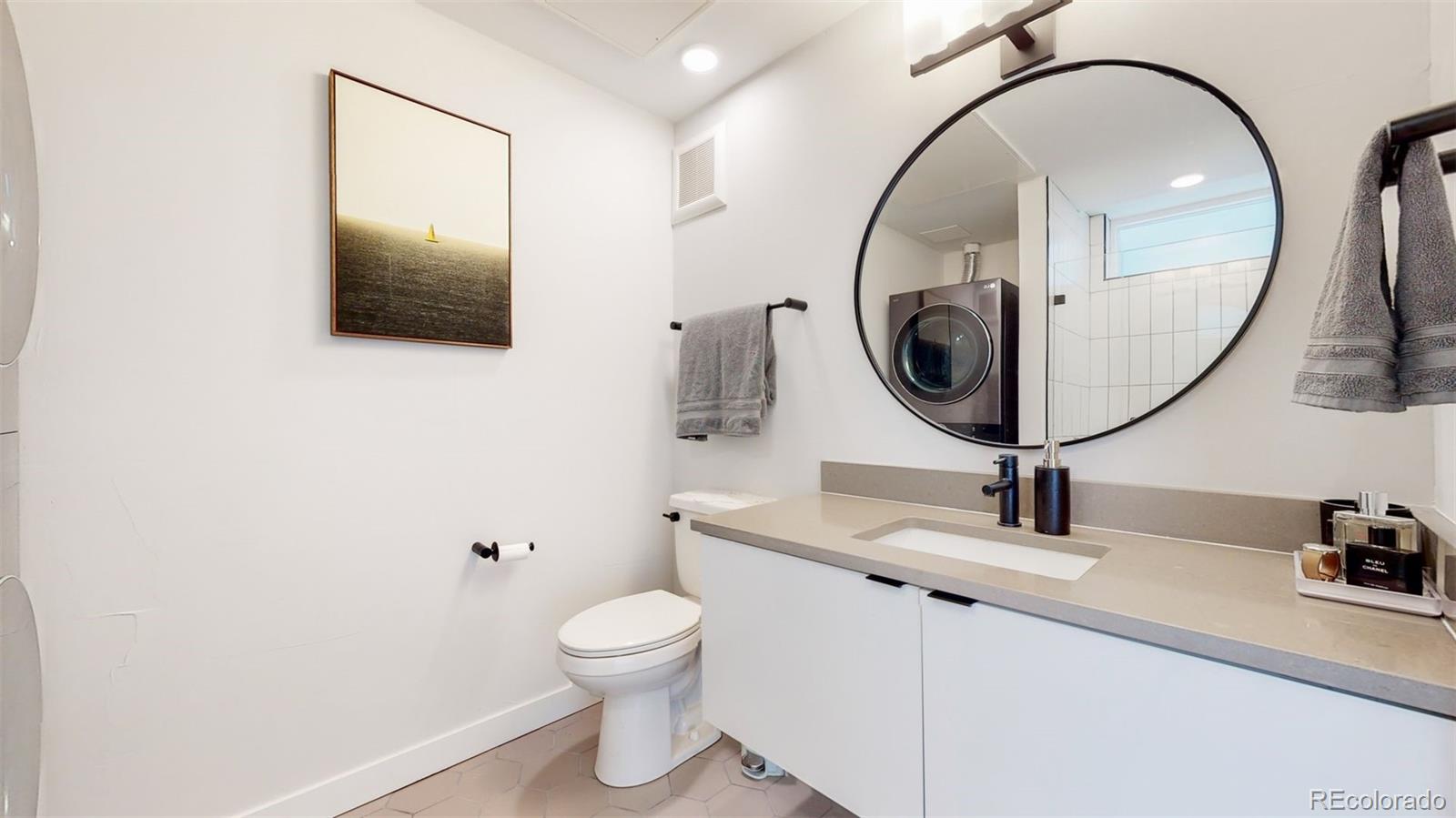 2120 N Downing Street Unit: 208