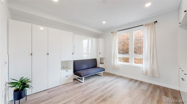 2120 N Downing Street Unit: 208