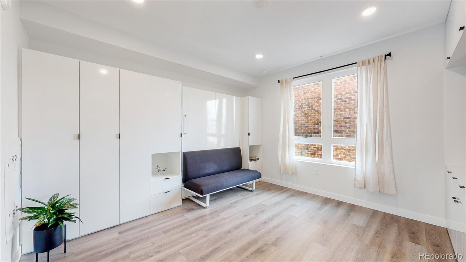 2120 N Downing Street Unit: 208