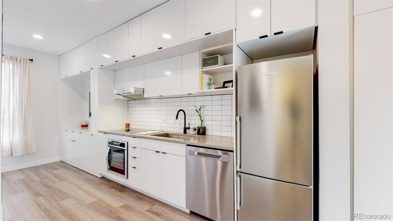 2120 N Downing Street Unit: 208