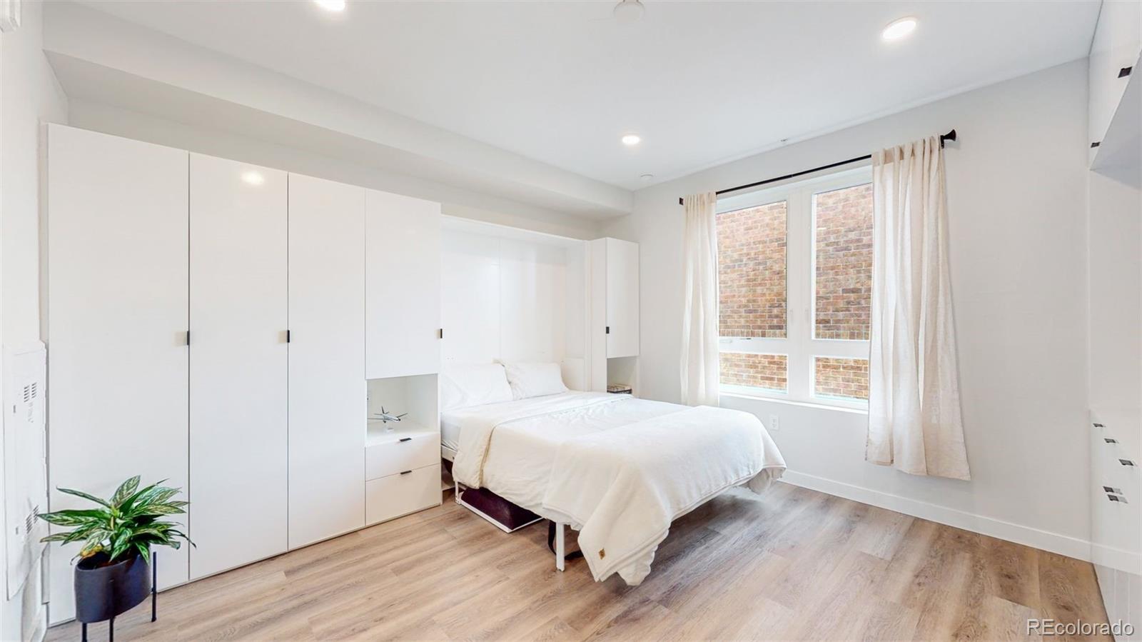 2120 N Downing Street Unit: 208