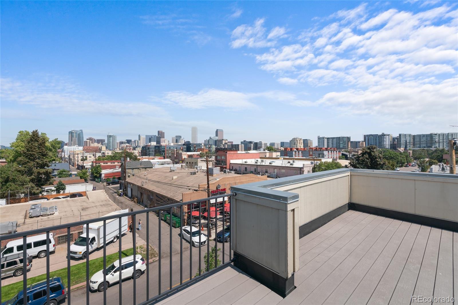 950 W 9th Avenue