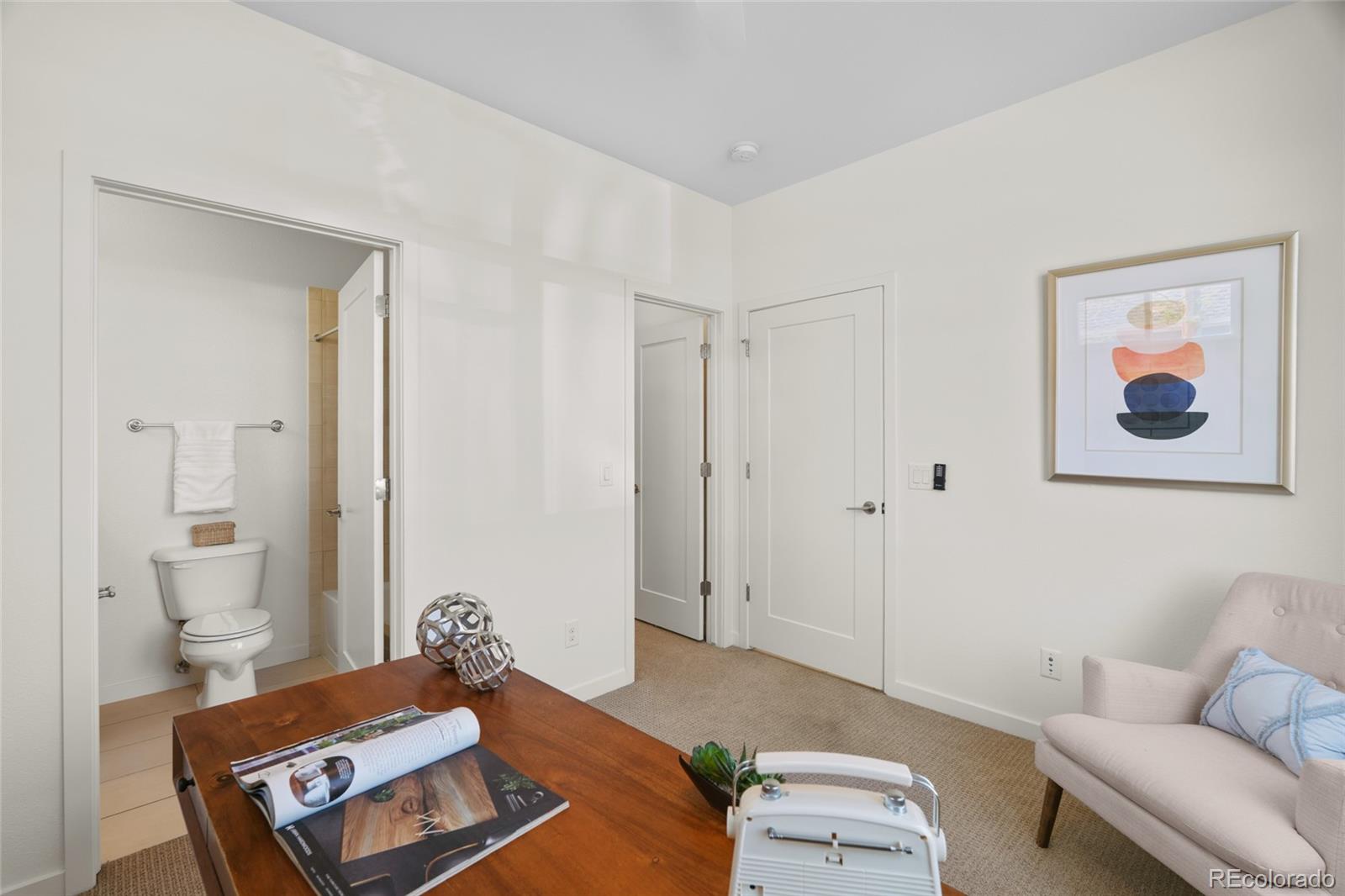 950 W 9th Avenue